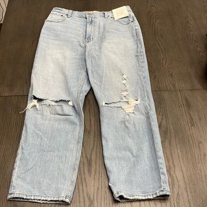 NWT ABERCROMBIE ANKLE STRAIGHT ULTRA HIGH RISE JEANS